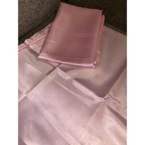 Bedsure 2 Pink Silk Pillowcases